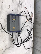 Tahoe Shoreview 195 Boat XPS 5/5 10 Amp I series 2 bank marine battery charger