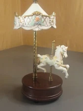 Vintage WILLITTS DESIGN Carousel Horse MUSIC BOX 11"