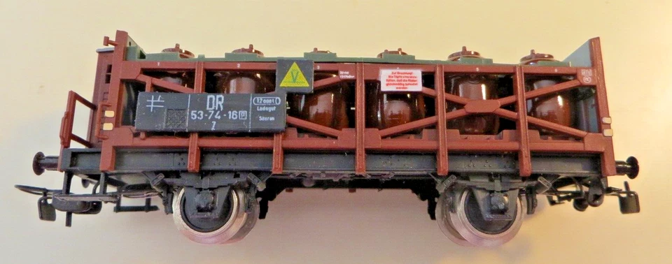 PIKO 5/6454/010 H0 Säuretopfwagen 53-74-16 Z der DR Ep. III gut