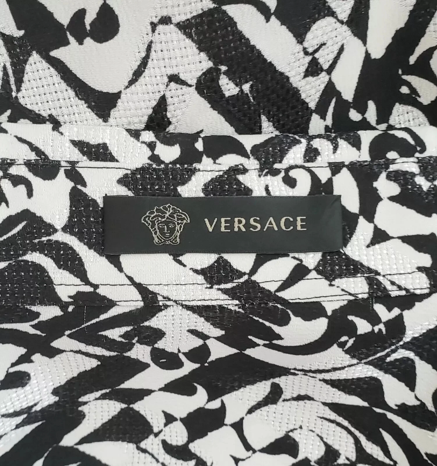 Camicia A I 2015 Look#6 Versace nero bianco con bottoni Medusa tono oro IT 50 L