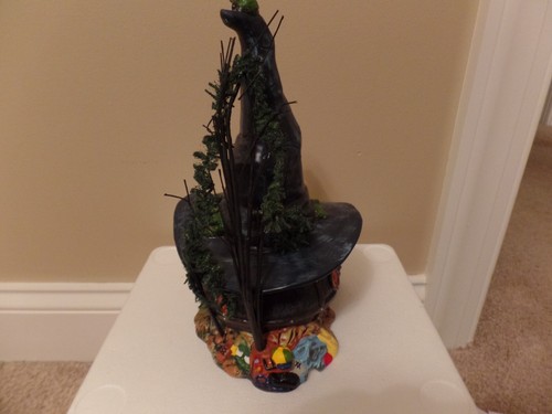 Department 56 Halloween Village, Toads & Frogs Witchcraft Hollow (4036591), New - Picture 22 of 23