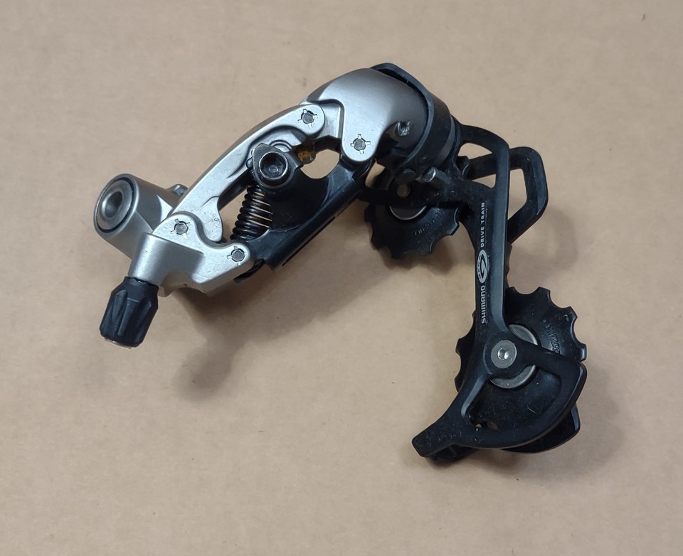 Dérailleur Arrière Shimano Deore LX RD-M581 – 9 Vitesses – VTT – Gris