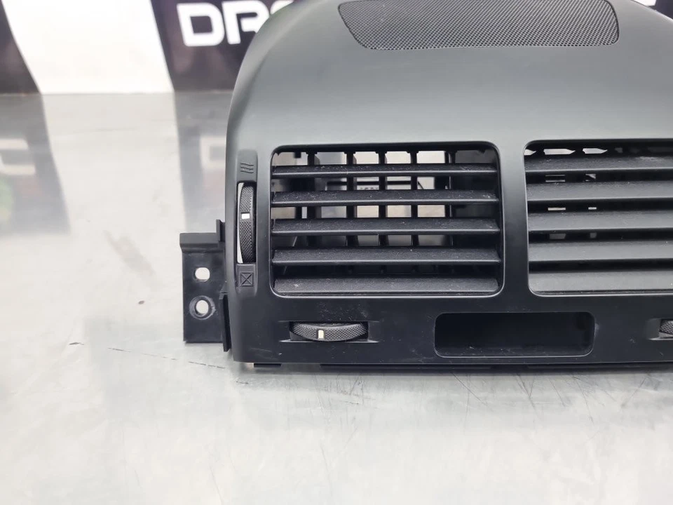 SUZUKI GRAND VITARA TALLA 5 2005-2011 CONSOLA CENTRAL VENTILACIÓN SALPICADERO MOLDURA 73821-65J1 Foto 2 de 4