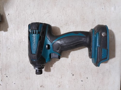 Makita LXDT04 18V Cordless Impact Driver Blue Black Battery Powered - Picture 1 of 5