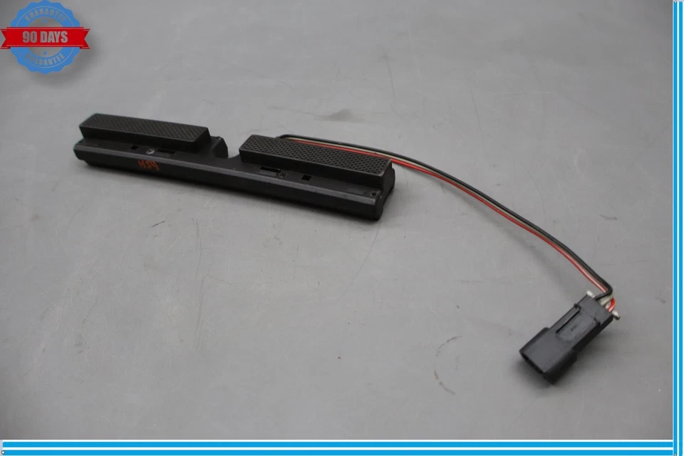 04-09 Antena Módulo Superior Delantero Cadillac XLR 10318958 OEM Foto 3 de 4