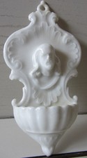 Antica acquasantiera - Arte sacra -Font - Benitier in biscuit - Cristo