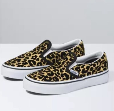 NWT Kids Flocked Leopard Classic Slip-On Vans girls size 3  