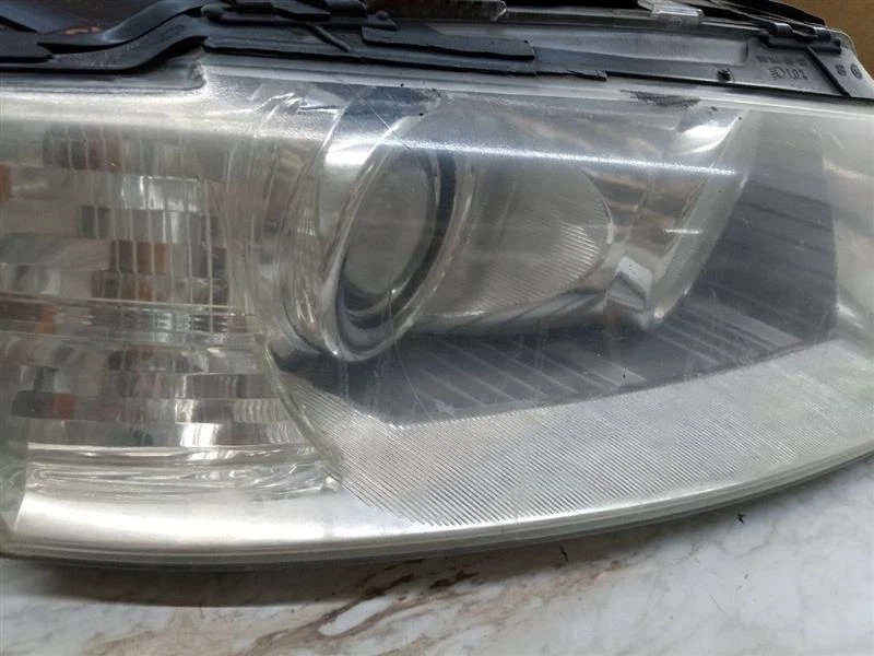 Used Right Headlight Assembly fits: 2004 Audi A8 w/o daytime running lamps Right Foto 2 de 4