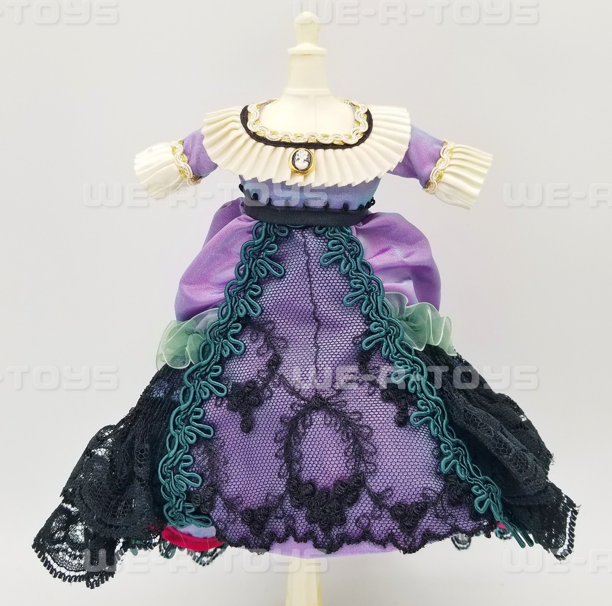Madame Alexander Little Miss Godey 1992 MADC Club Doll Madame Alexander Little Miss Godey 1992 MADC Club Doll