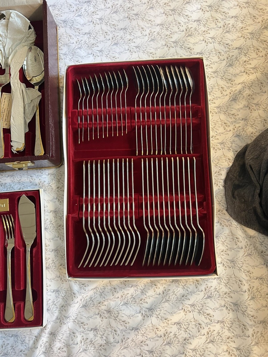 Gottinghen 18/10 Silverwear Set 124 Pc Plated 24k Gold