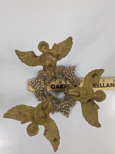 Vintage Unique / Brass 3 Angel Cherub Grapes Bowl Holder, Ball, or Centerpiece. - Picture 8 of 11
