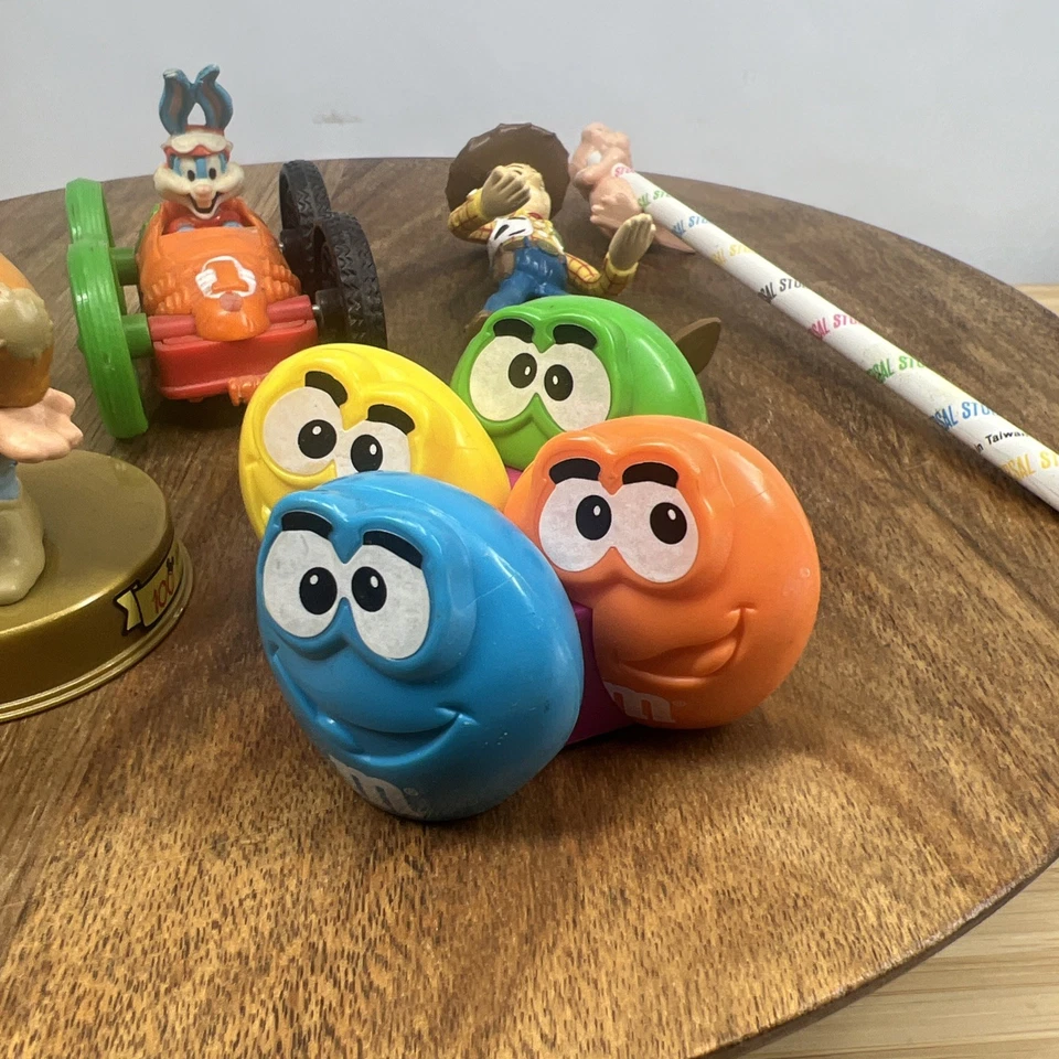 Lote de 6 juguetes de comida rápida vintage - Toy Story, Roger Rabbit, ET, BK, McDonald’s Foto 4 de 4