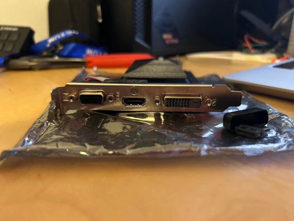 Scheda Grafica Asus Geforce GT710 2GB GDDR5 Dvi-D , HDMI, VGA GT710-SL-2GD5 - Immagine 3 di 4