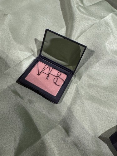 Nars Highlighting Powder MALDIVES 5226 - Full Size 0.49 Oz. / 14 g BNWB - Picture 2 of 5