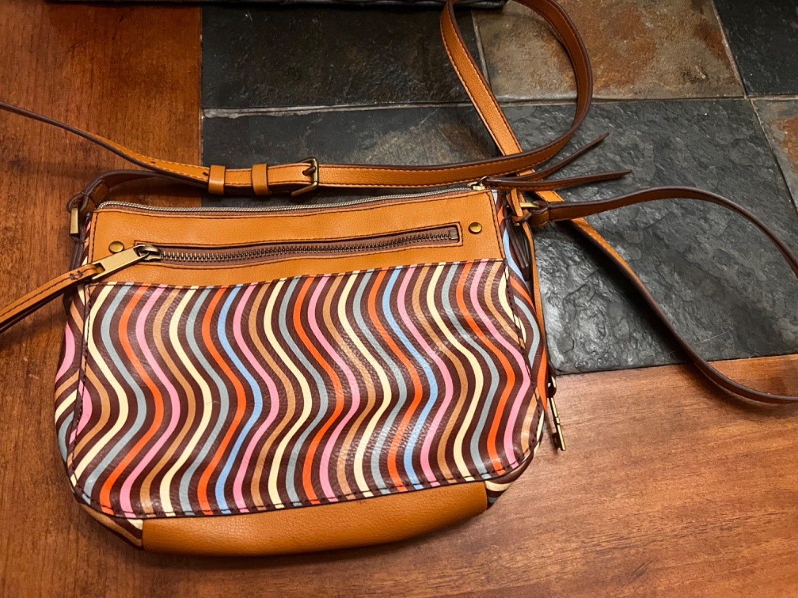 Fossil  Leather Multicolored Chevron Pattern  Cro… - image 1