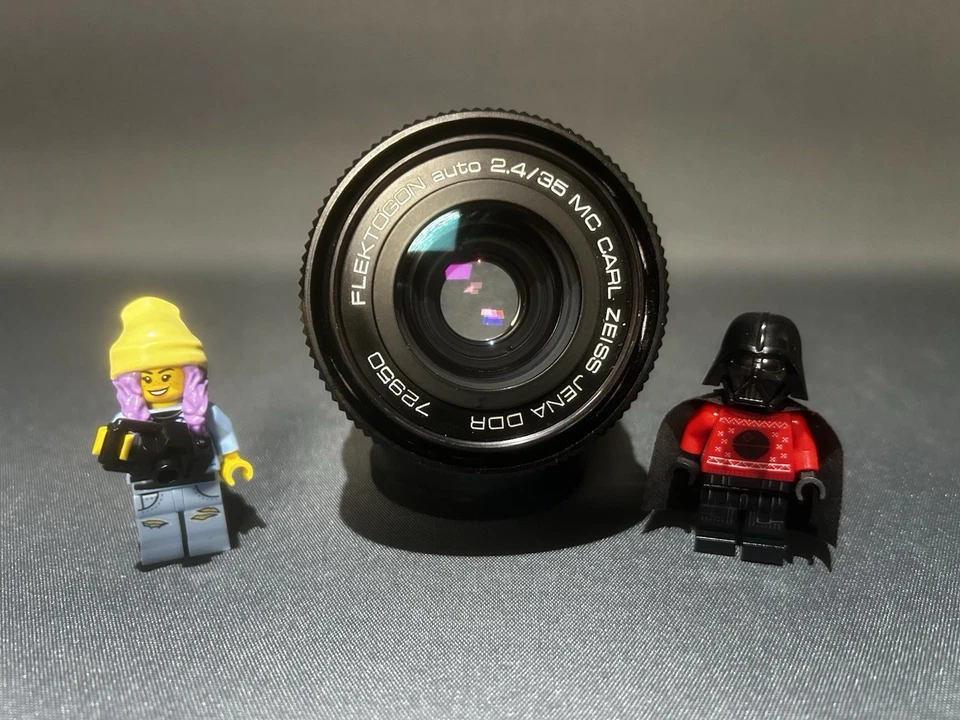 Carl Zeiss Jena Flektogon 35mm f2.4 M42 Vintage Lens with Test Photos Included - Image 4 of 4