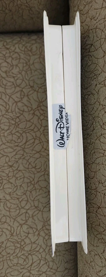 Rare WALT DISNEY CLASSIC The Fox and the Hound (VHS 2041) Black Diamond Edition - Image 3 of 4