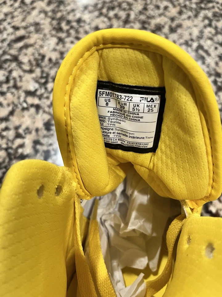 Zapatillas altas Fila en amarillo vibrante zapatos para mujer talla 8 nuevas sin caja Foto 2 de 4