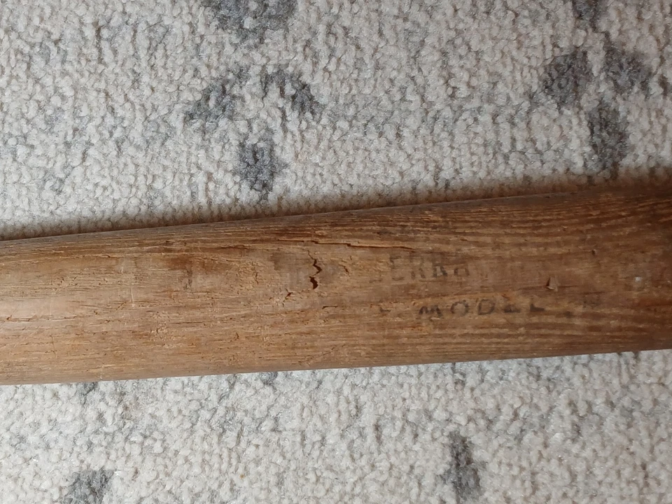 30" 1960s Old Vintage Yogi Berra Baseball Bat New York Yankees Joseph Kren Bat - Image 4 of 4