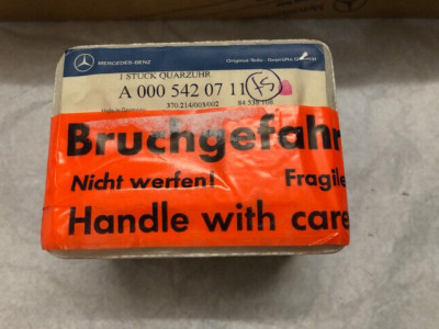 Mercedes Kienzle Clock NOS W111 W108 W112 W109 part# A0005420711 rare New clock