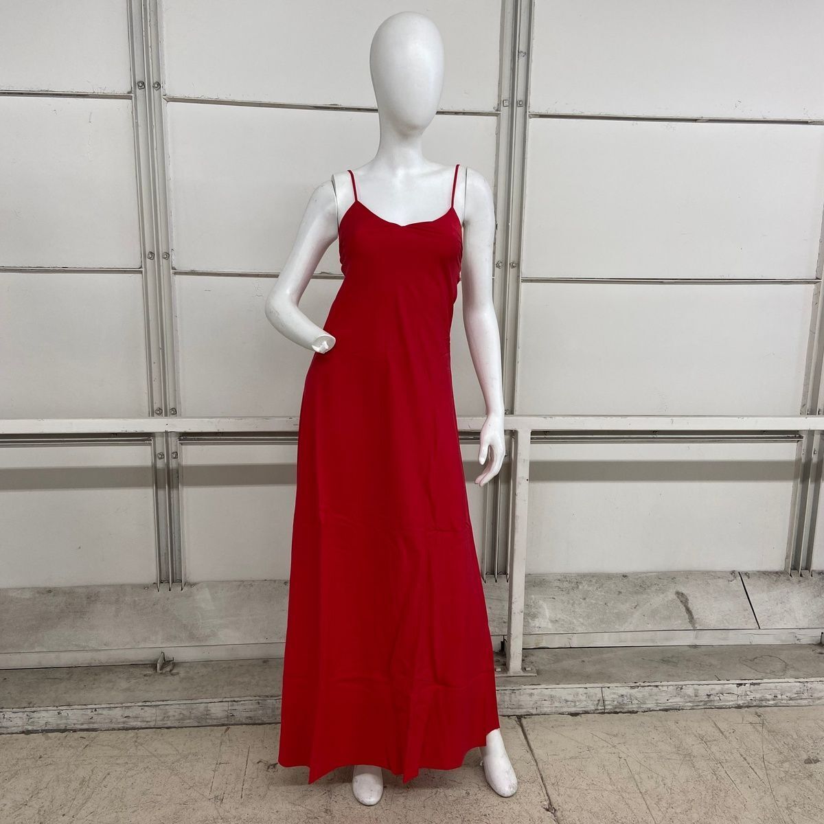 BCBGMAXAZRIA 赤 ドレス Amazon.com: BCBGMAXAZRIA Women's Sleeveless Fit and Flare
