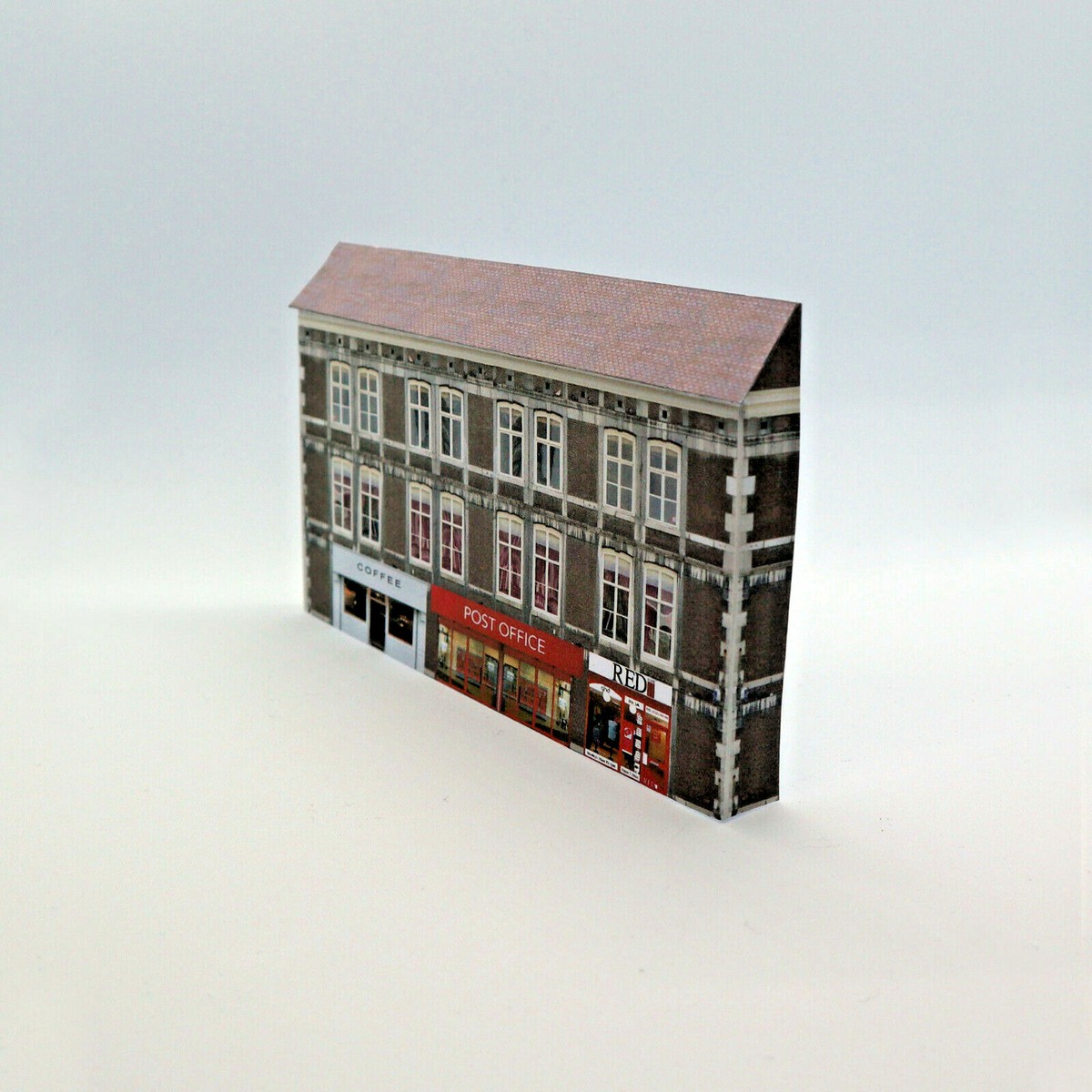 PN971 N Scale Low Relief Bank & Shop - Metcalfe Models