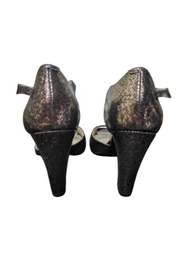Anne Klein - Women's Fabric Bronze Silver Ankle Strap Dress Pump Size 8M - Picture 4 of 5