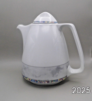 Porzellan Kanne 1,5 l  Form Summit Serie  Gipsy 3/3885  von  Eschenbach