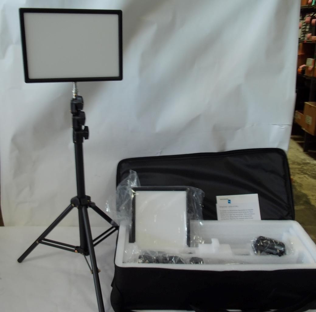 Neewer NL-192AI 2-Pack LED Photography Lighthing Light Kit With Stands (M77)