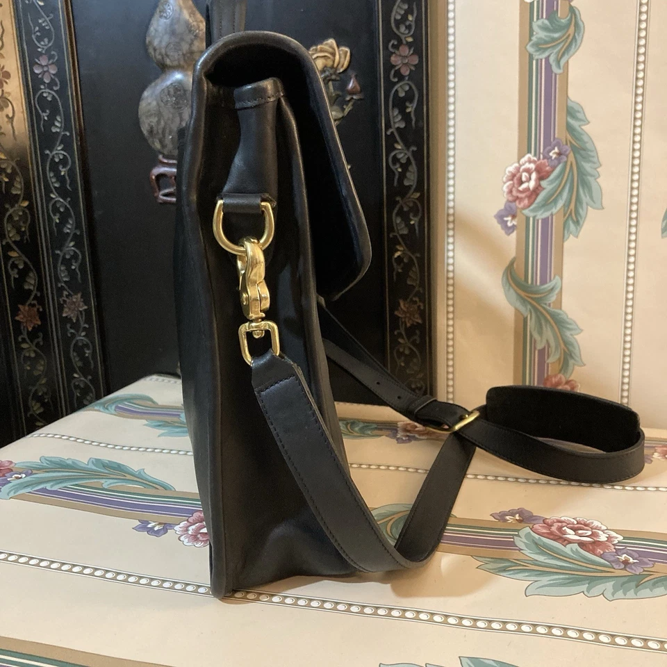 Coach Leather Messenger Bag, Black Briefcase, Computer Bag  - Image 3 of 4