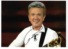 Pupo autograph signed 20x30 cm picture