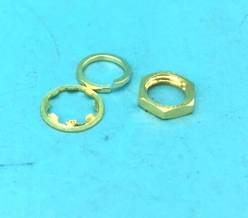 SMA Female/male Socket Chassis Panel Mount Bulkhead Adaptor Square Flange 4 Hole - Image 2 of 4