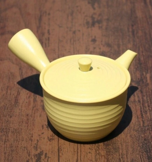 Tokoname Japanese Teapot Yellow clay Flared shape Kyusu 240ml by Morimasa kiln