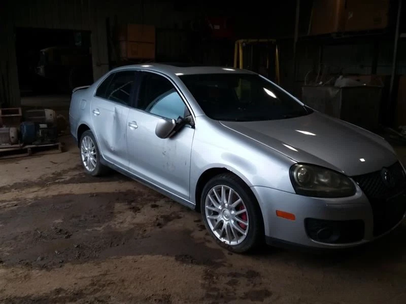 Pilar central del conductor sedán VIN K octavo dígito compatible con 05-10 JETTA 1982530 Foto 3 de 4