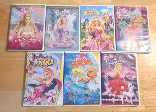 DVD Barbie Lac des Cygnes, Casse-Noisette, École de Charme, Chaussures Rose, Lot de 7 Contes de Fées - Photo 1/9