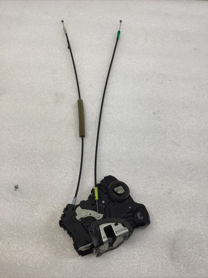 Toyota Tundra 2007-2013 cabina extendida delantero derecho pasajero cerradura pestillo OEM Foto 2 de 4