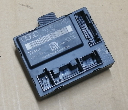 TÜRSTEUERGERÄT STEUERGERÄT VORNE FAHRERSEITE RECHTS AUDI Q7 4L 3.0 2006-2009