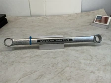 Craftsman VV-43924, 9/16x5/8 Slight Offset 12pt Box End Wrench, USA - Blue