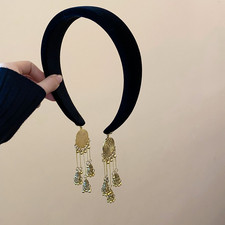 Ethnic-inspired velvet bell tassel hairband