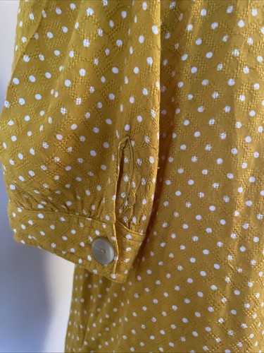 Blusa coqueta MAEVE Anthropologie Hansley amarillo mostaza lunares botones 10 - Imagen 7 de 11