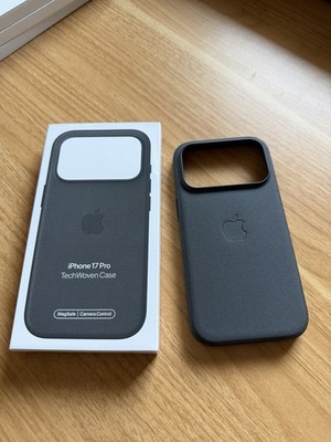 Apple TechWoven Hülle schwarz für iPhone 17 Pro
