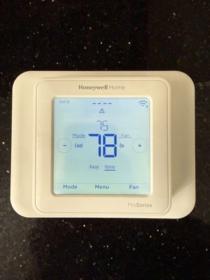 Honeywell T6 Pro Series Z-Wave Programmable Thermostat - White (TH6320ZW2007)