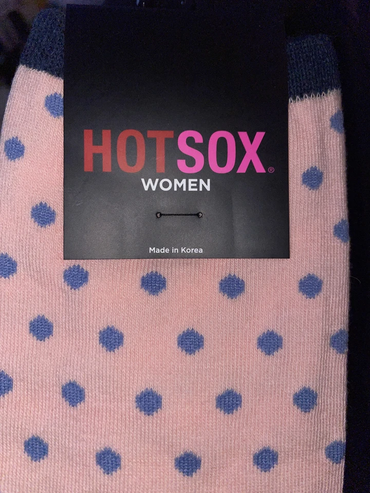Meias femininas Hot Sox® blush rosa com bolinhas azuis tamanho 9-11 NOVAS - Imagem 2 de 2