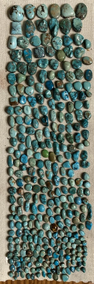 Turquoise Ring Size Cabochons Lot- 840 Carats/168 grams Qty=300 Approximately - Image 2 of 4