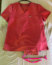FIGS Technical Collection Women's Pink Solid Knit Scrub Set Top M Jogger L