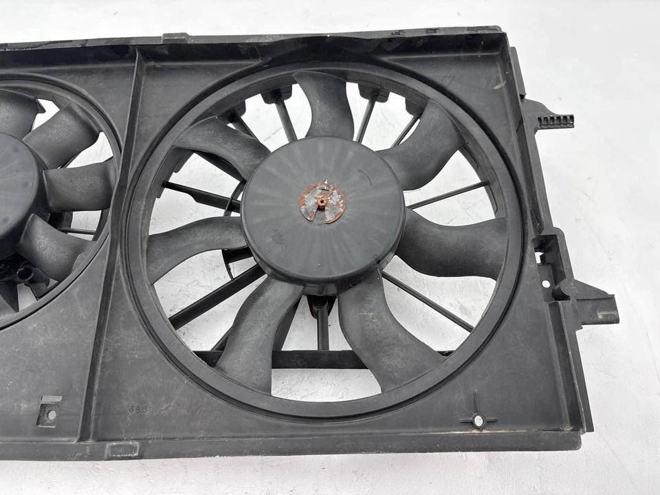 Chevrolet Malibu 2004-2012 conjunto de ventilador de refrigeración del radiador de 2,4 L OEM Foto 3 de 4