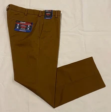 NWT-Roundtree & Yorke Travel Smart Men's 42x32 Straight fit Dress pants-Brown