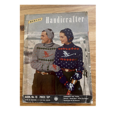 Bernat Handicrafter Pattern Book No. 19 Handknits for Youth Knitting Patterns