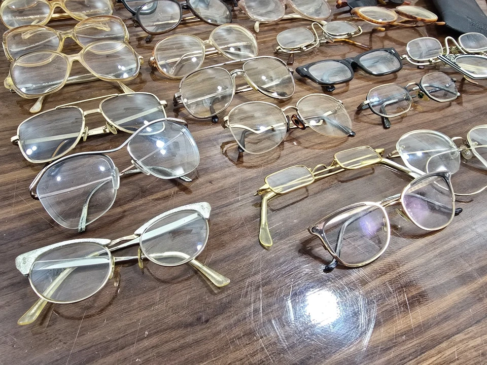 Estuches vintage para gafas y gafas de sol A/O Japón Francia Italia (LOTE de 29) Foto 2 de 4