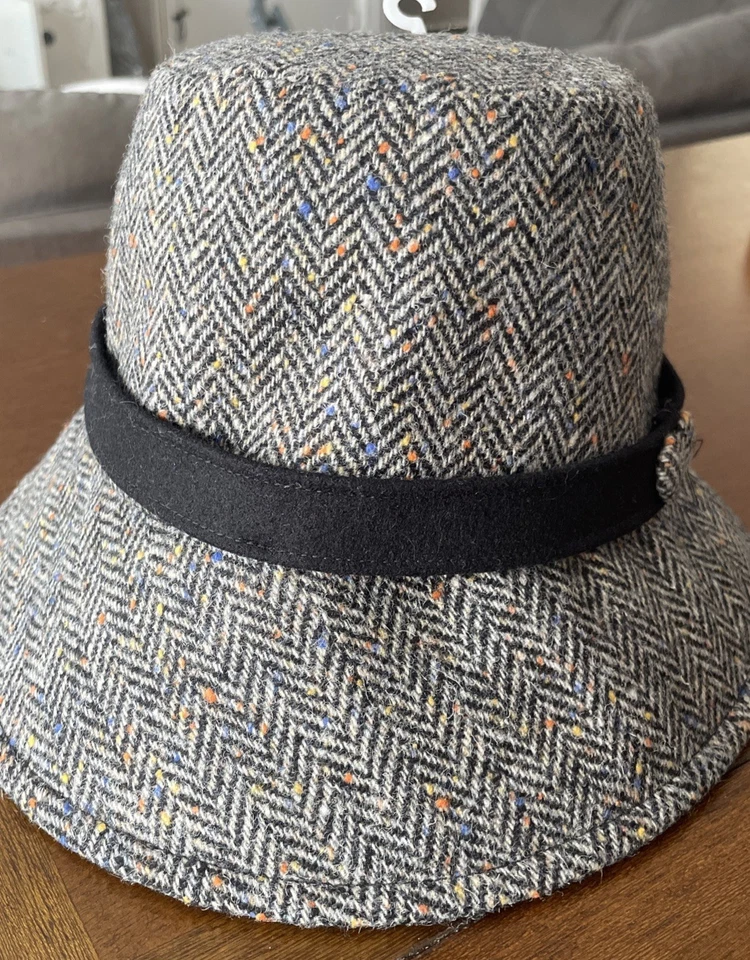 Gorra Clodagh Mucros Weavers para mujer talla única multicolor a cuadros tweed ajustable Foto 2 de 4